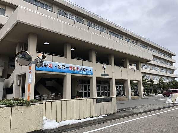 金沢市立浅野川中学校 2500m