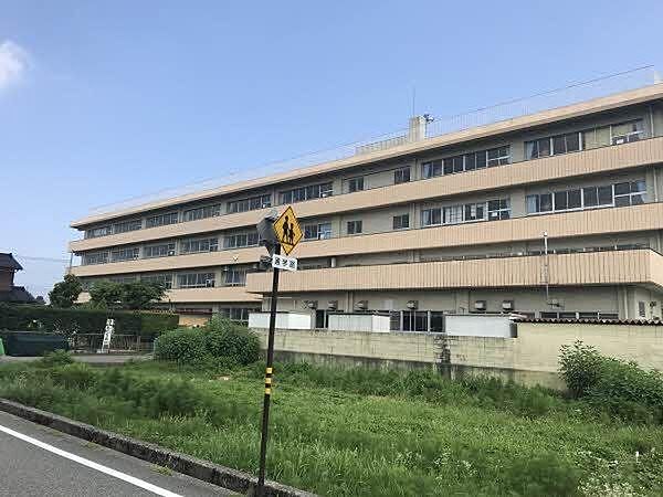 金沢市立扇台小学校 795m