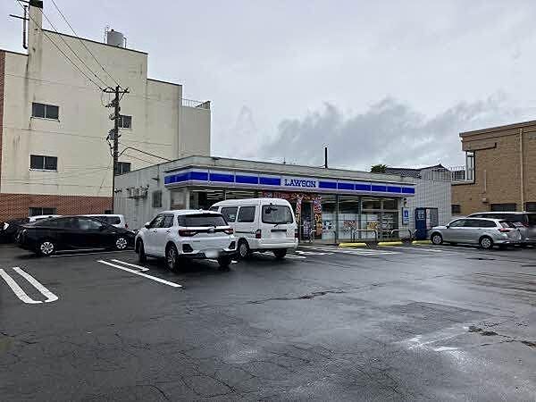 ローソン　福井みのり二丁目店 徒歩12分。 840m