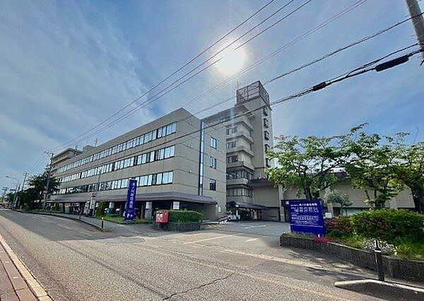 浅野川総合病院 670m