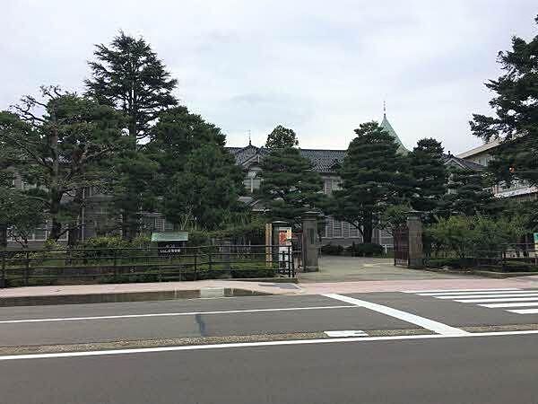 金沢市立紫錦台中学校 1500m