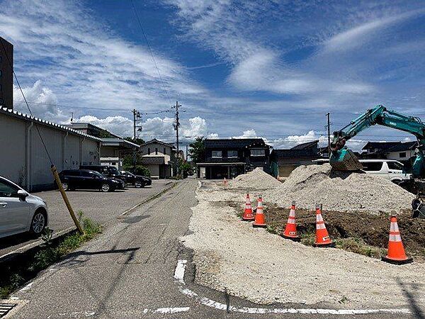 南西側道路