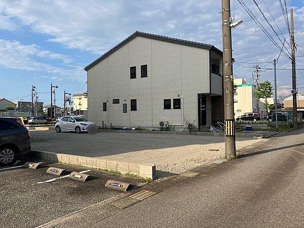 南側道路より撮影
