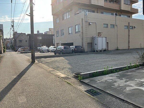 南側道路より撮影