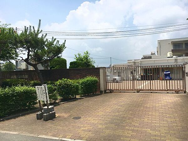 箕面市立西南小学校 170m