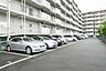 駐車場：【駐車場】平面駐車場です。空き状況・利用料など、随時お問い合わせください。