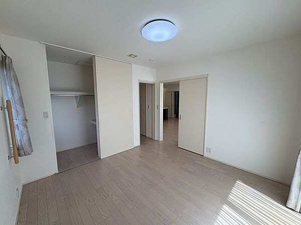 洋室