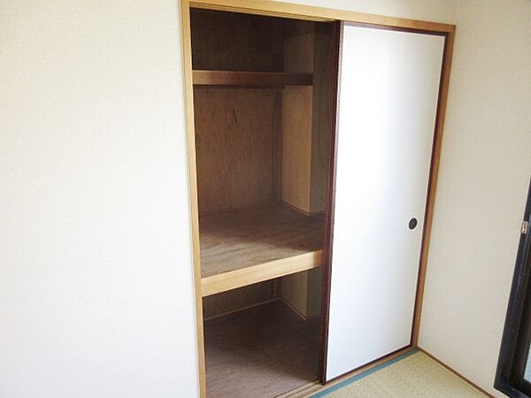 画像21:和室の収納スペースです