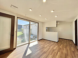 エストシャトー 101号室 1階2LDKのリビング/ダイニング