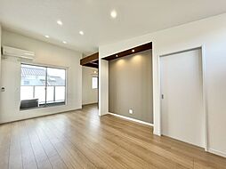 ＫＡＮＢＯ　ＢＡＳＥ D号室 2階1LDKのリビング/ダイニング