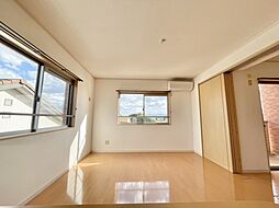 グランII 202号室 2階2LDKのリビング/ダイニング