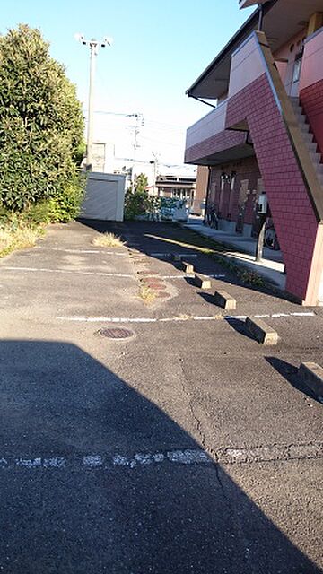4 / 8
