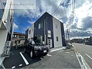  築8年7ヶ月 2階建の賃貸物件