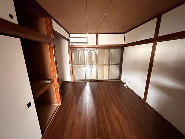 室内