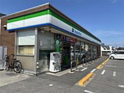 ファミリーマート 八日市東沖野店（622m）