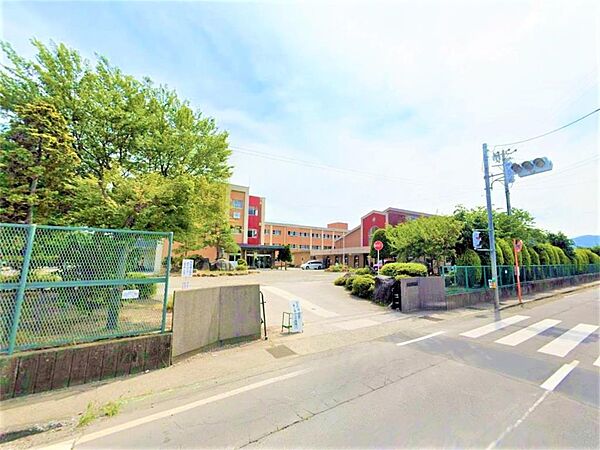 画像23:上田市立南小学校（1019m）