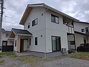  築4年6ヶ月の賃貸物件