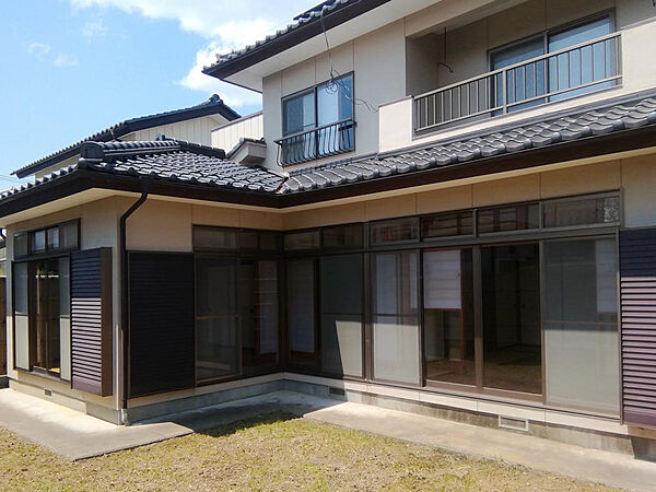 detached 福島県本宮市仁井田字吹上
地図を見る
