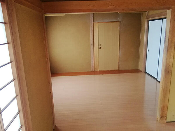 detached 福島県本宮市仁井田字吹上
地図を見る