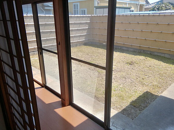 detached 福島県本宮市仁井田字吹上
地図を見る