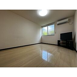 カーサフェリーチェ 102 1階ワンルームのリビング/ダイニング