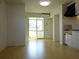 サンライズ・フィールド　IV 104 1階1LDKのリビング/ダイニング