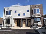 小松駅よりバス20分 徒歩4分 築5年2ヶ月 2階建の賃貸物件