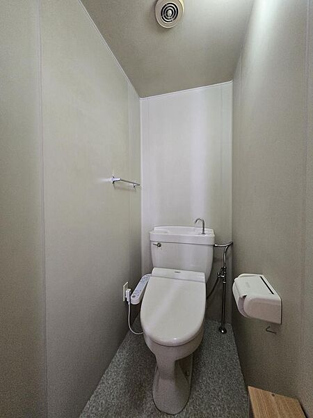 トイレスペースもゆったりしています