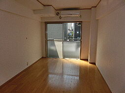 コーポ鎧 206 ワンルームのリビング/ダイニング