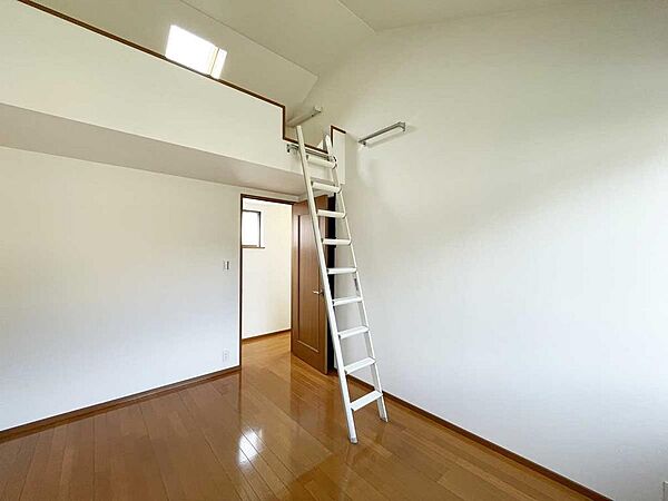 ロフト付き。子供部屋に最適