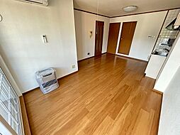 バードタイニー 201 2階2LDKのリビング/ダイニング