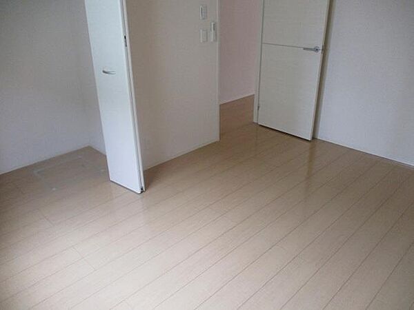 apartment 青森県上北郡おいらせ町木崎
木崎の賃貸情報を見る
物件地図