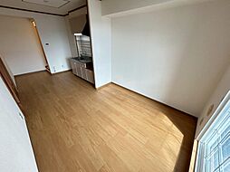 ドゥ・プレリー 203 2階2DKのリビング/ダイニング