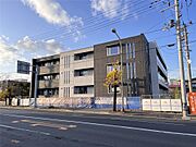  築2年9ヶ月 3階建の賃貸物件