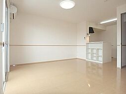 メゾン・ル―チェ 202 2階1LDKのリビング/ダイニング