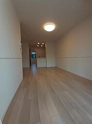 ブライトレジデンス 103 1階1LDKのリビング/ダイニング