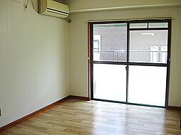 リバーサイドサンオー 1階2LDKのリビング/ダイニング