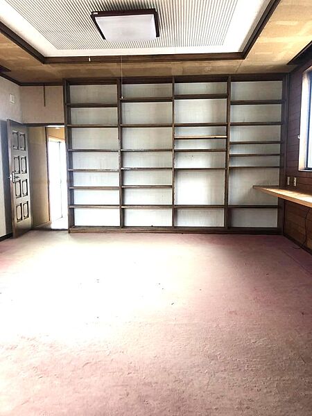 2F 洋室12帖