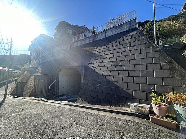 前面道路と現地