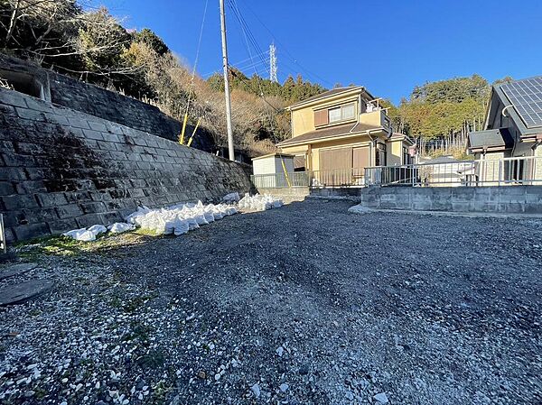 現地からの東側