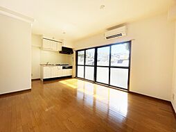 アルカディア 402 5階2LDKのリビング/ダイニング