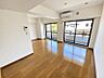 リビング/ダイニング：写真は同間取り別部屋です。
