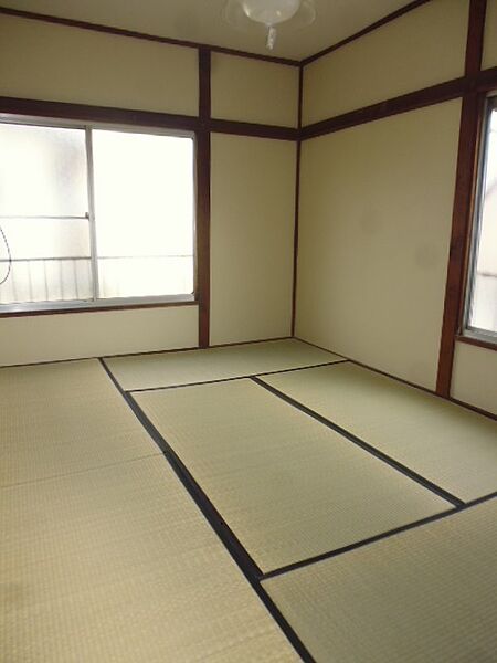2F東側和室です