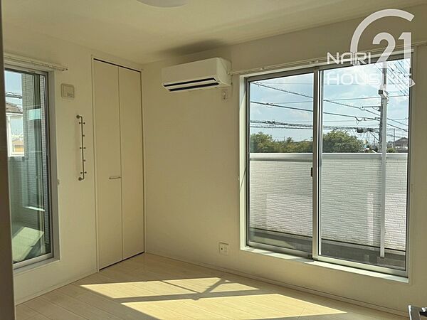 detached 東京都立川市砂川町８丁目

地図を見る