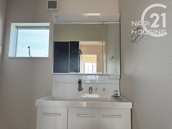 detached 東京都立川市砂川町８丁目

地図を見る