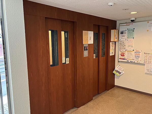 エレベーター2基
