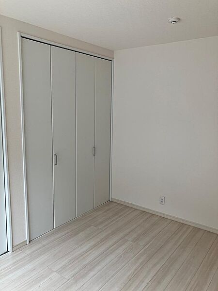 1階　洋室6帖