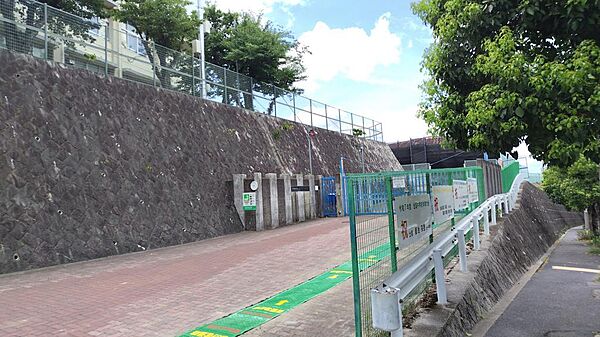 広野中学校　約13分
