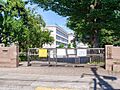 第六小学校まで...