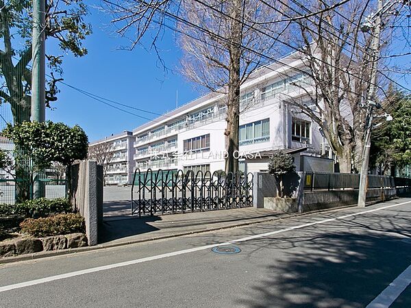 第二中学校　徒歩20分